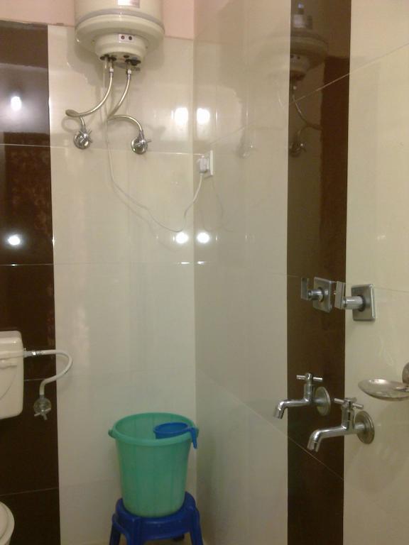 Hotel Kumar Residency Дхарамсала Екстериор снимка